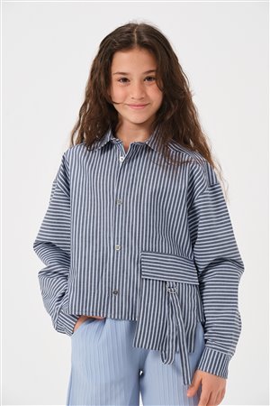 Young Girl'S Shirt With Pockets